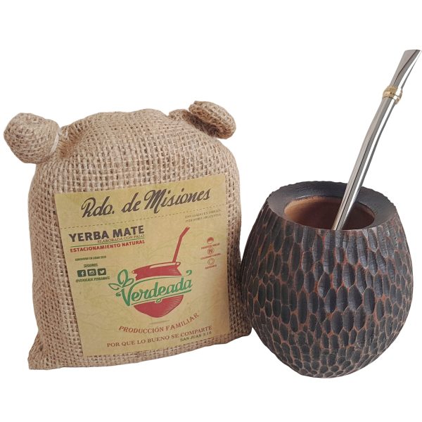 Yerba-Mate-Cup-Gourd-Dark-Wood-Textured-Bombilla
